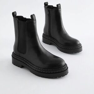 Black Standard Fit (F) Leather Chunky Chelsea Boots